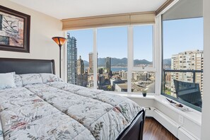 2 Schlafzimmer, Schreibtisch, Bügeleisen/Bügelbrett, kostenloses WLAN