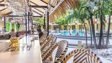 Poolside bar