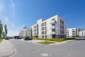 Property grounds - Apartment With Garden by Renters (Lesznowola)