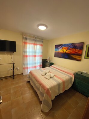 3 bedrooms, iron/ironing board, travel crib, free WiFi - Casa Trinidad, (Ayamonte)
