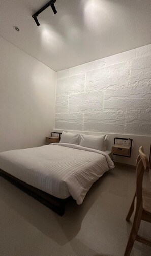 Deluxe Villa, Patio, Pool View | Minibar, individually decorated, individually furnished, desk - Bukawa Residences Balangan (Jimbaran)