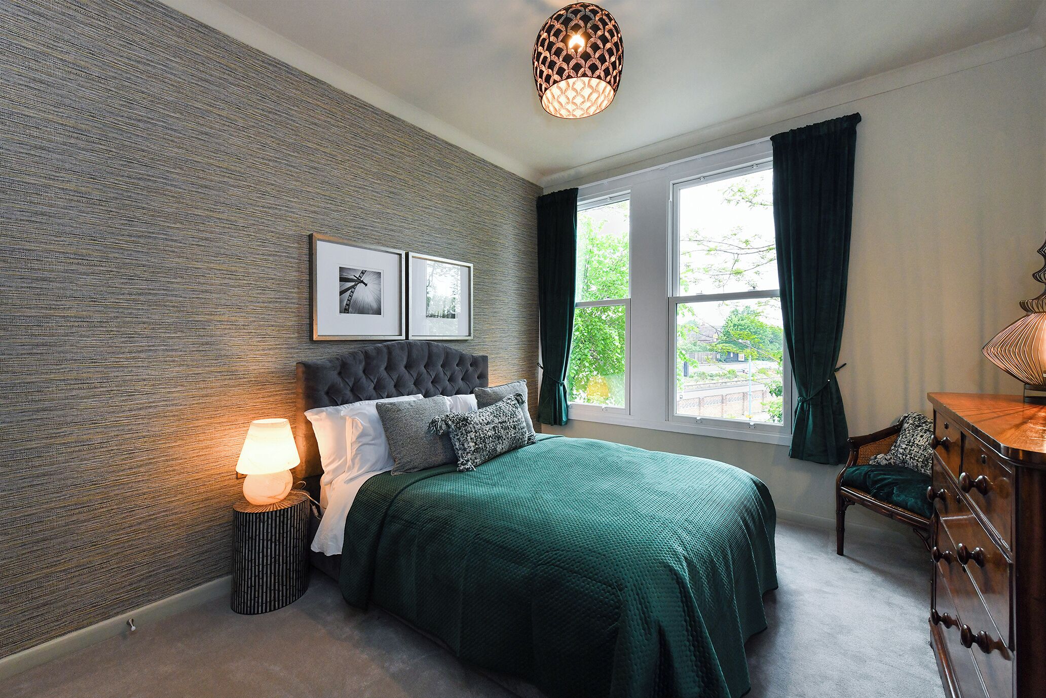 2 室のベッドルーム、WiFi (無料)