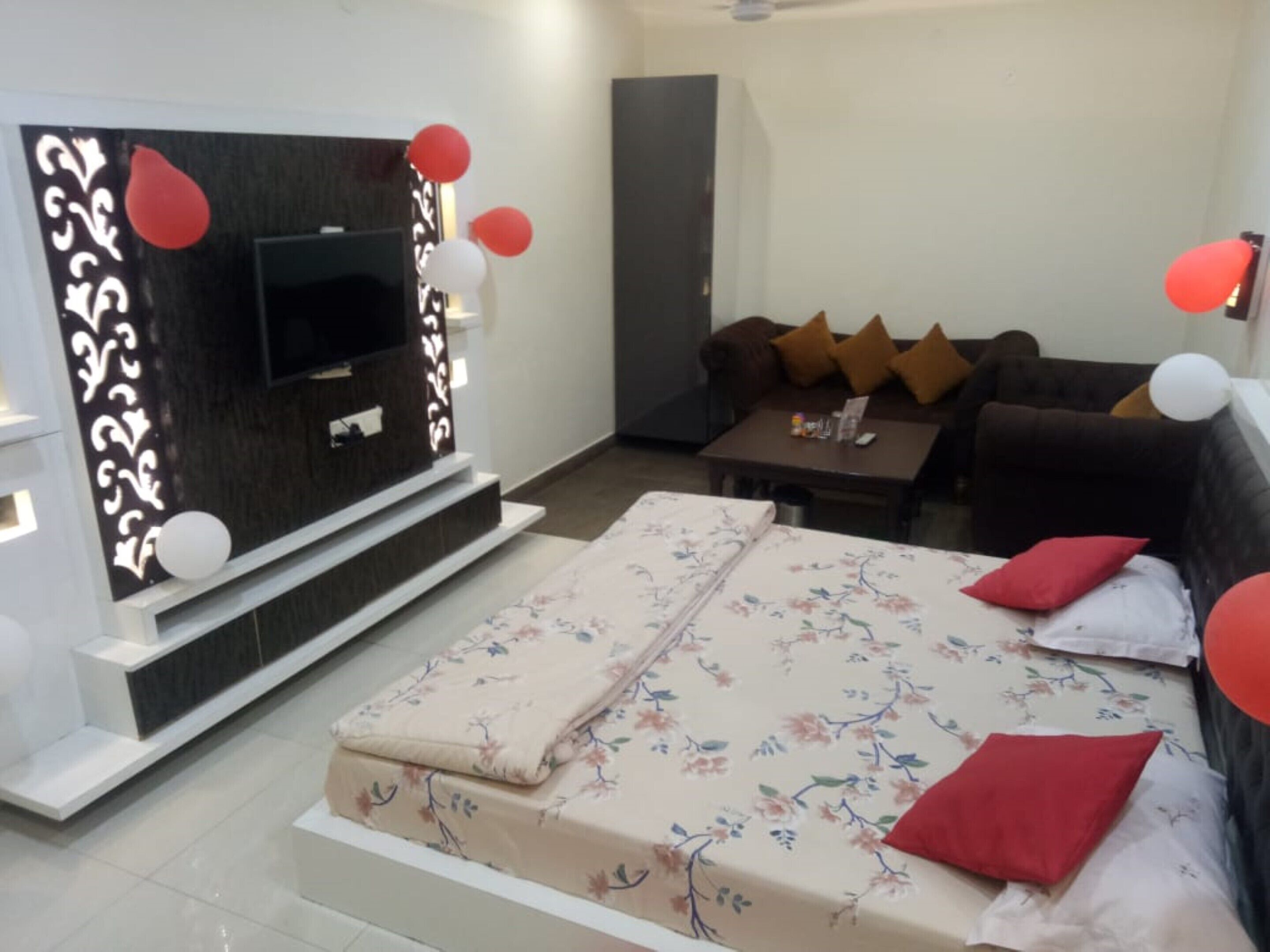 Deluxe Room | 1 bedroom, free WiFi, bed sheets