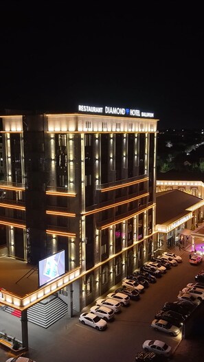 Exterior - Diamond Hotel Shymkent (Shymkent)