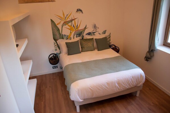 1 chambre, fer et planche à repasser, Wi-Fi, draps fournis