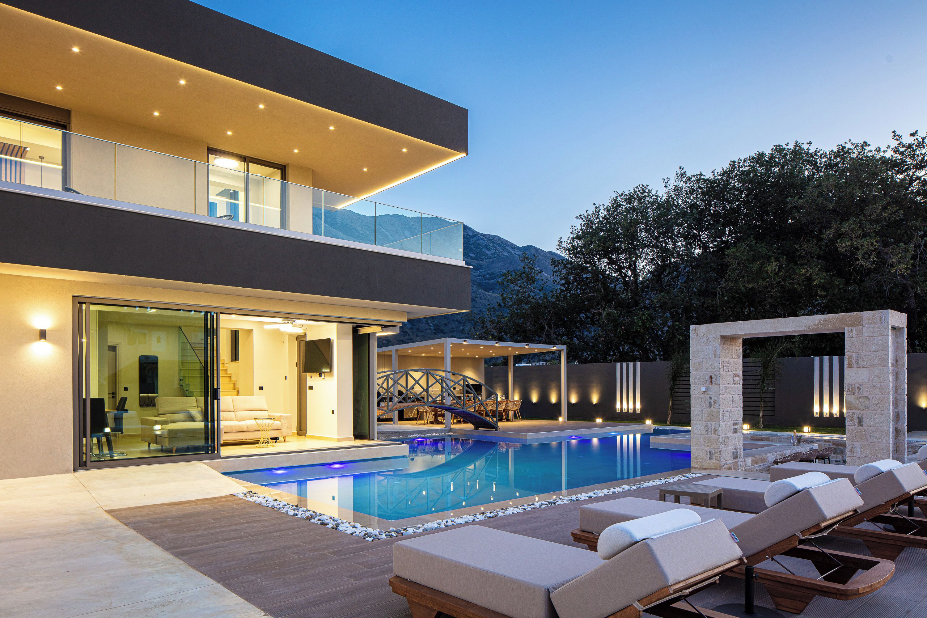 Et oppvarmet basseng