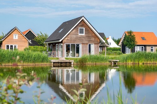 Aufenthalt am Wasser in Strandnähe