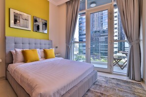 3 bedrooms, iron/ironing board, internet