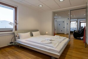 2 bedrooms, free WiFi