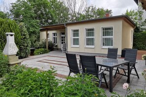 Outdoor dining - Aft Comfortable holiday residence (Heringsdorf)