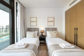 2 bedrooms, in-room safe, iron/ironing board, WiFi (surcharge)