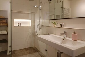 Dusche, Bidet