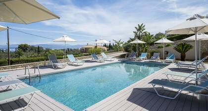 Euphoria Seaview Residences with Shared Pool by Konnect - Pool Side Maisonette