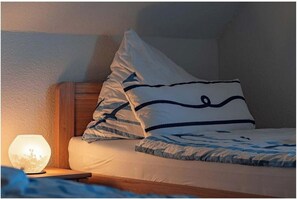 3 bedrooms, iron/ironing board, travel cot, free WiFi