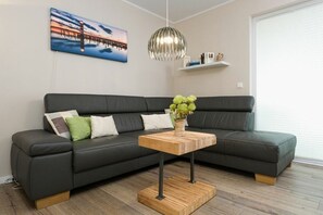 Smart TV, fireplace, books - Sunny Island Comfortable holiday residence (Juliusruh\/Breege, Ostsee, Rügen, Jasmund)