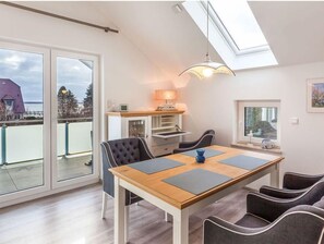 Interior - Three-master house no. 5 (Ostsee, Breege\/Juliusruh, Jasmund)