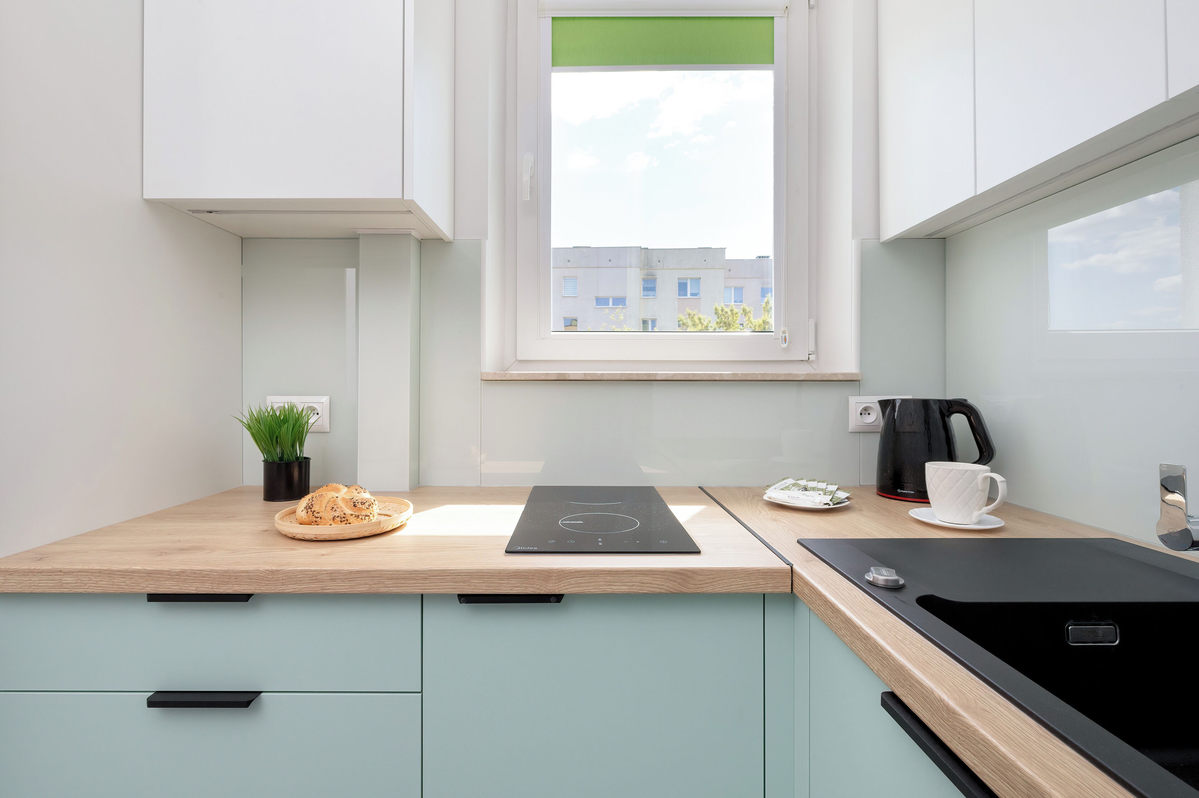 Apartment, 1 Bedroom, Balcony, Lakeside | Private kitchen | Microwave, dishwasher, high chair, cookware/dishes/utensils