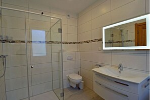 Shower, hair dryer - Kliffrand 16 Comfortable holiday residence (Glowe)