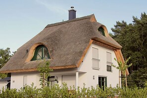 Exterior - Rebecka Comfortable holiday residence (Glowe)