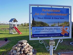 Children’s area - At the Boddenwiesen - Hinnen (Glowe)