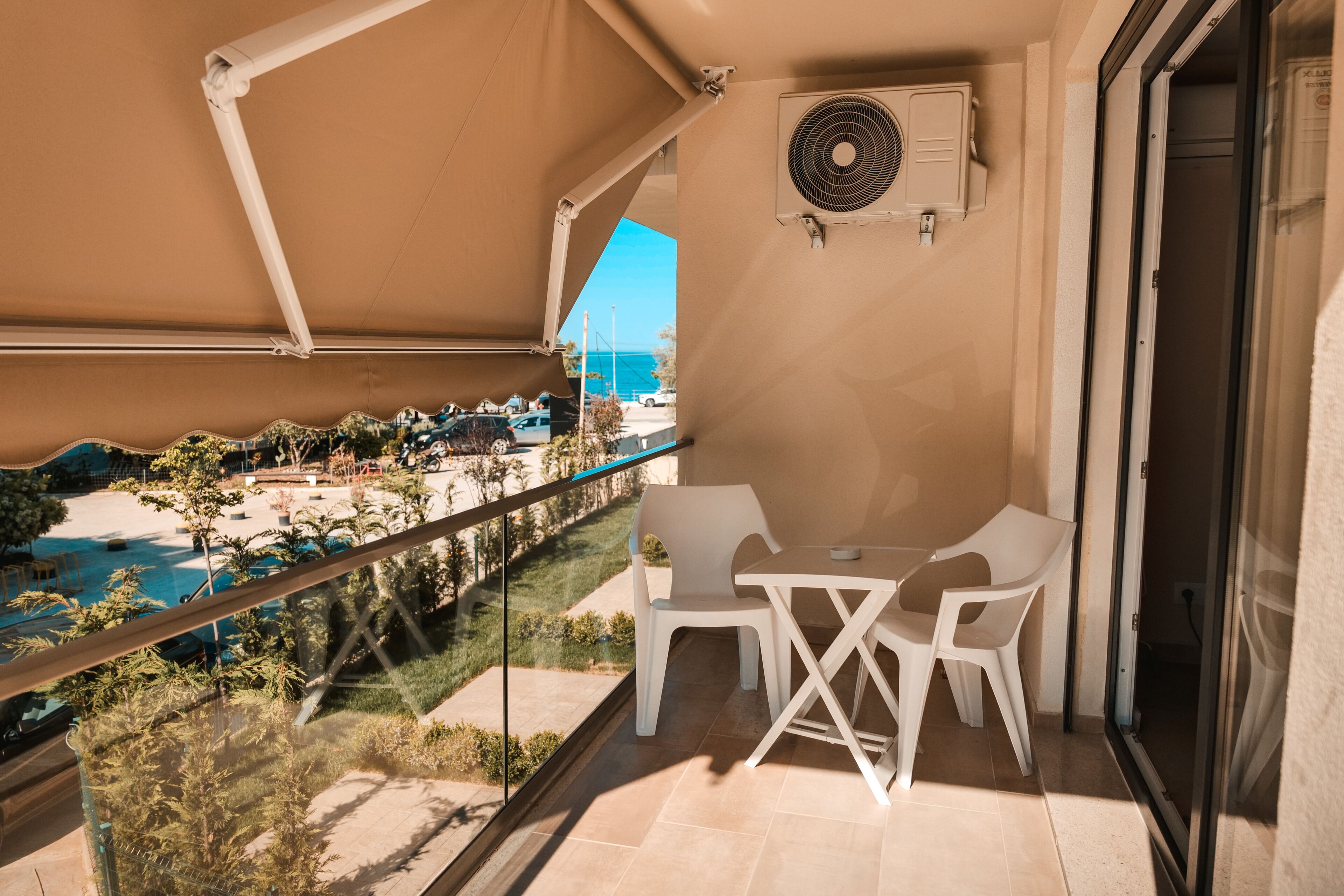 Classic Triple- Garden/City View | Balcony