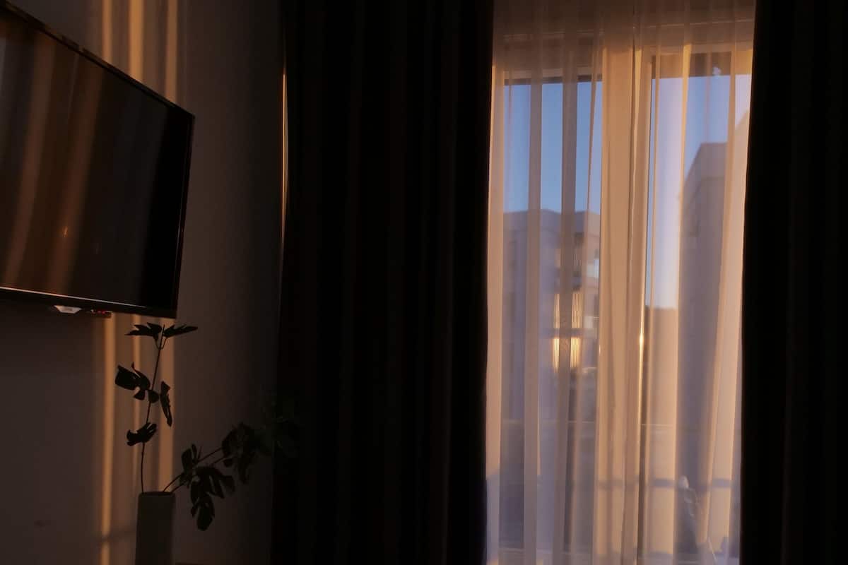 Dobbeltrom – classic | Skrivebord, strykejern/-brett, wi-fi (inkludert) og sengetøy