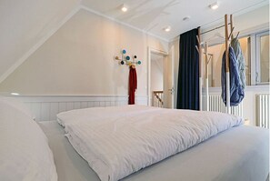 3 chambres, fer et planche à repasser, lit parapluie, Wi-Fi gratuit