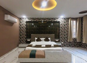 Deluxe Room | Soundproofing, free WiFi, bed sheets - Goroomgo Tapovan Residency Haridwar (Haridwar)