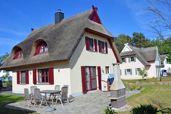 Exterior - Aalhus Comfortable holiday residence (Glowe)
