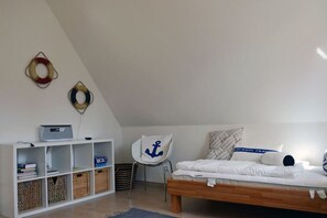 2 bedrooms, free WiFi - Seagrass Comfortable holiday residence (Glowe)