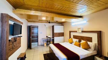 Exclusive Room | 3 bedrooms, bed sheets
