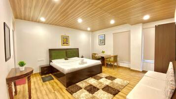 Family Room, Mountain View | Bed sheets