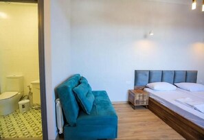 Habitació estàndard, vistes a la ciutat | Sala d'estar