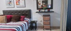 Ảnh chưa phân loại, 2 trong số 22 ảnh, nút
