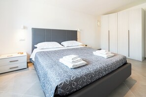 2 soverom, strykejern/-brett, wi-fi og sengetøy