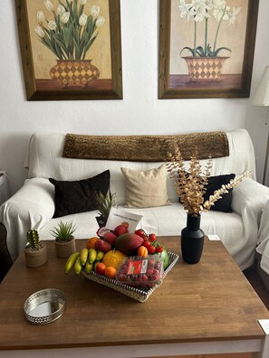 TV, fireplace, ping pong - Casa Manolete           . (Chiclana de la Fra.)