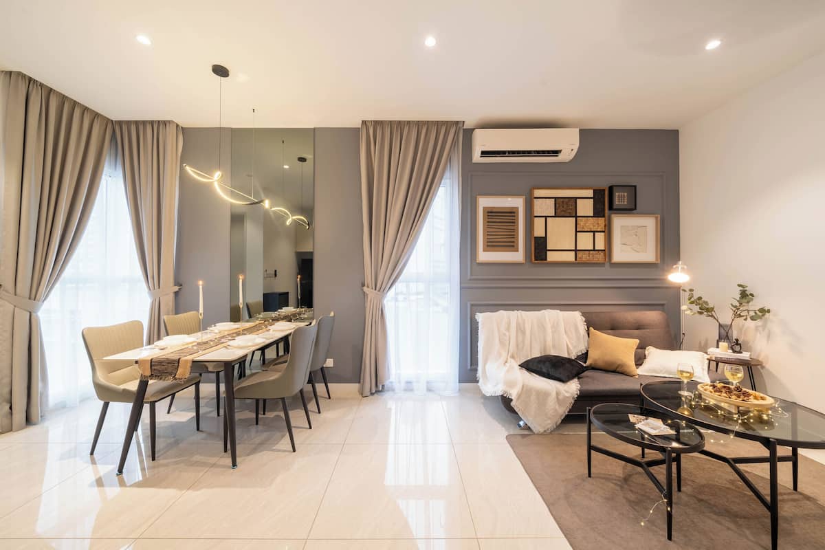 Apartament Deluxe, diversos llits, vistes a la ciutat | 1 dormitori i espai de treball apte per a portàtils