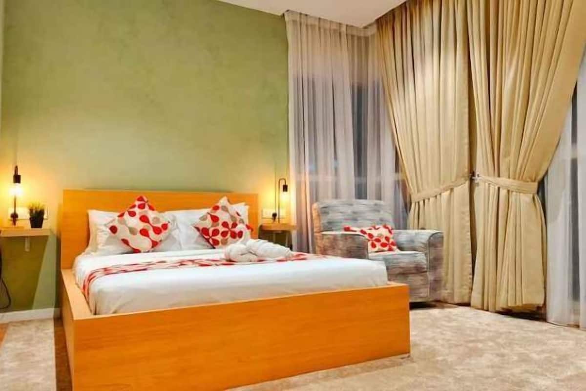 1 bedroom, laptop workspace, iron/ironing board, free WiFi