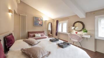 1 slaapkamer, een strijkplank/strijkijzer, wifi, beddengoed