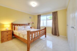 4 soverom, strykejern/-brett, wi-fi og sengetøy