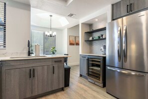 Fridge, microwave, oven, stovetop - 2BR CozySuites at Kierland Commons with pool #09 (Scottsdale)