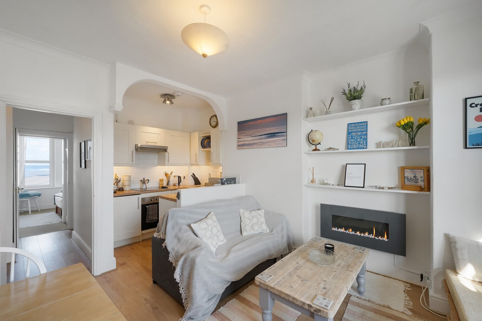 TV, fireplace, stereo