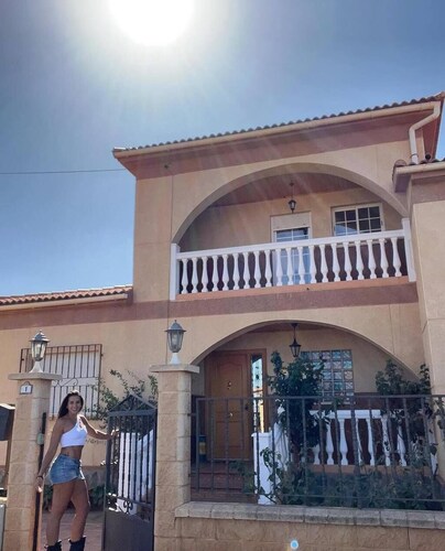 Casa Marta Polícar Para Disfrutar de tu Escapada Rural Frente a Sierra Nevada