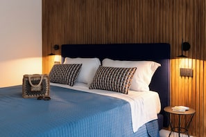 Luxury-Studiosuite, Whirlpool, Meerblick | 1 Schlafzimmer, Allergikerbettwaren, Betten mit Memory-Foam-Matratzen