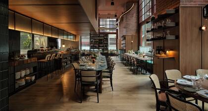 Hyde Melbourne Place