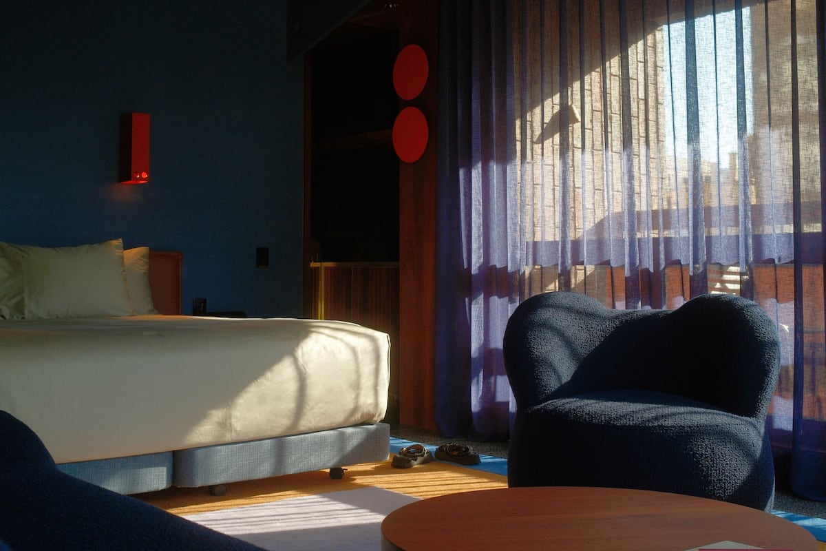 Suite (Front Row) | Seprai Frette Italia, seprai premium, dan tempat tidur Select Comfort
