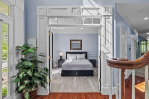 5 chambres, bureau, fer et planche à repasser, Wi-Fi