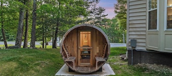 Luxe Getaway | Hot Tub, Sauna, Theater & Game Room
