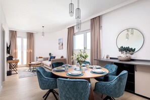 Suite | Soundproofing, free WiFi, bed sheets - Baltic Waves Resort by PI Apartments (Miedzyzdroje)