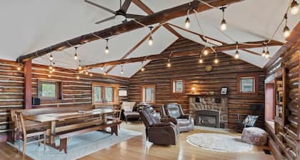 Seneca Wine Trail | Lakefront | Hot Tub | Dock